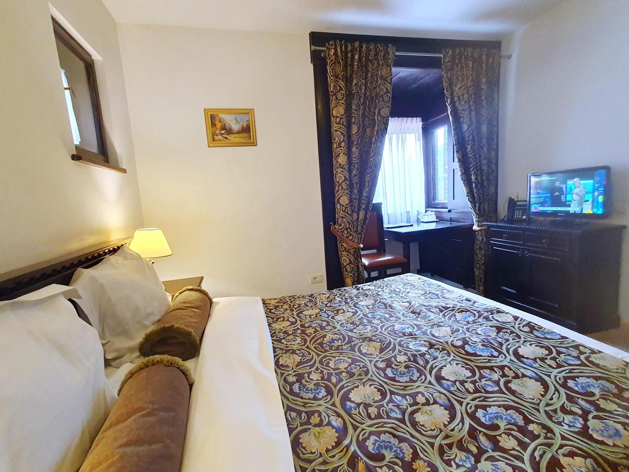 Vila Leonida - Resort Leonida Busteni Ngoại thất bức ảnh