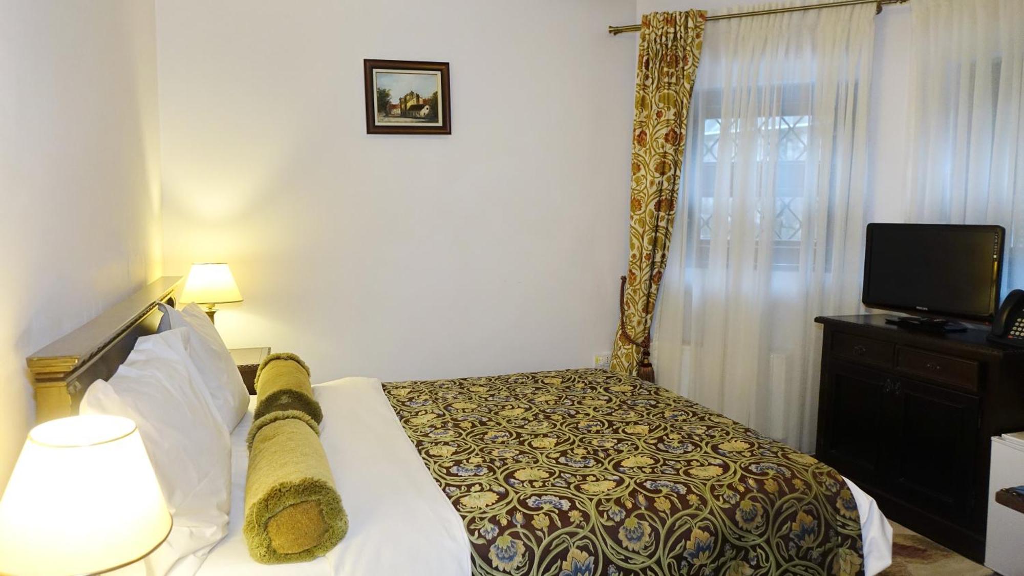 Vila Leonida - Resort Leonida Busteni Ngoại thất bức ảnh