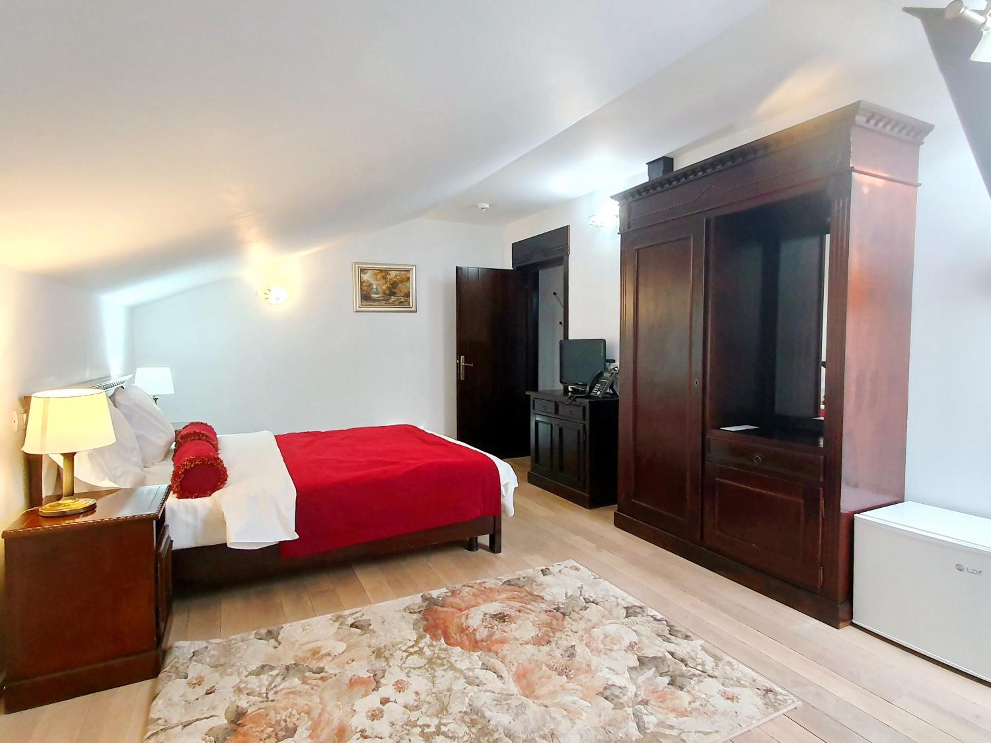 Vila Leonida - Resort Leonida Busteni Ngoại thất bức ảnh