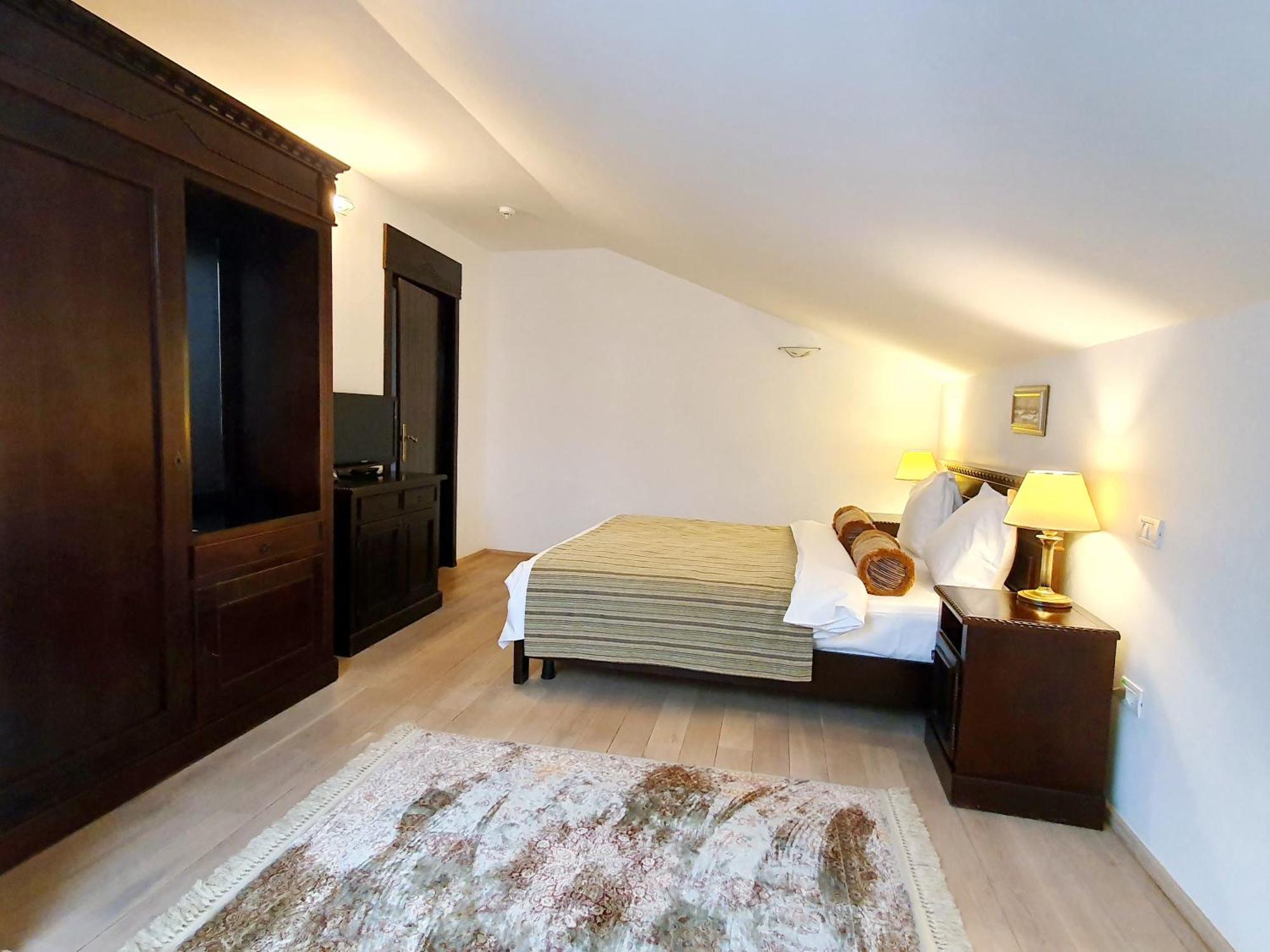 Vila Leonida - Resort Leonida Busteni Ngoại thất bức ảnh